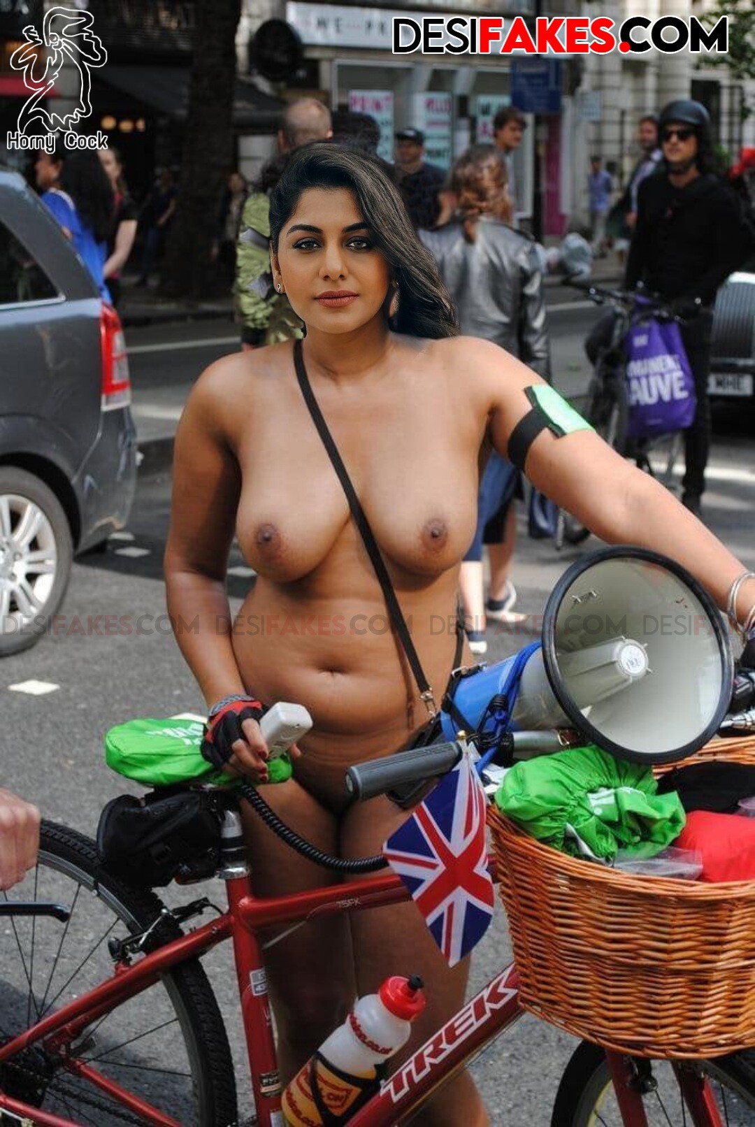Meera Nandan nude in public